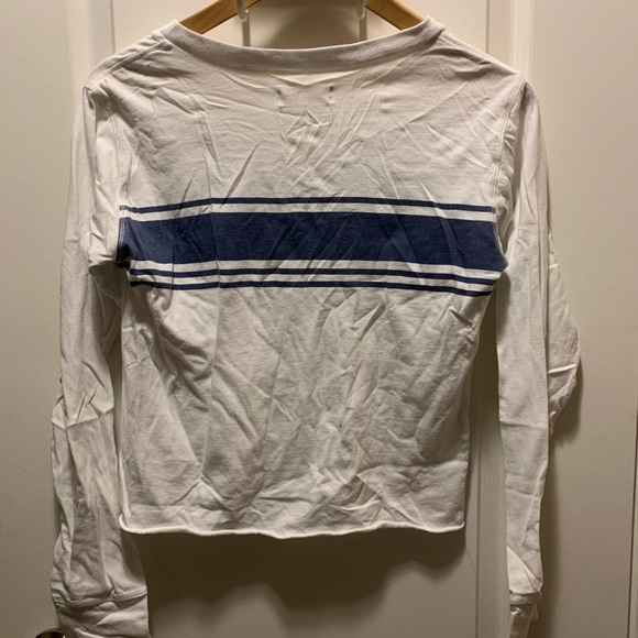 Hollister long sleeve - Picture 2 of 2